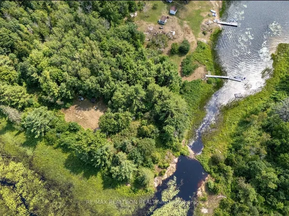 13610 Georgian Bay Rd, Georgian Bay, ON L0K 1S0