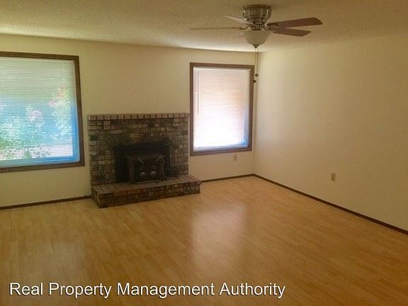 5th image of 4803 NE 151st Ave