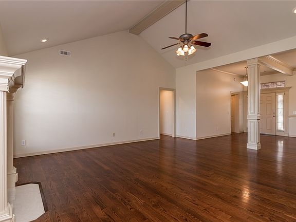 2nd image of 2204 Juniper Ave