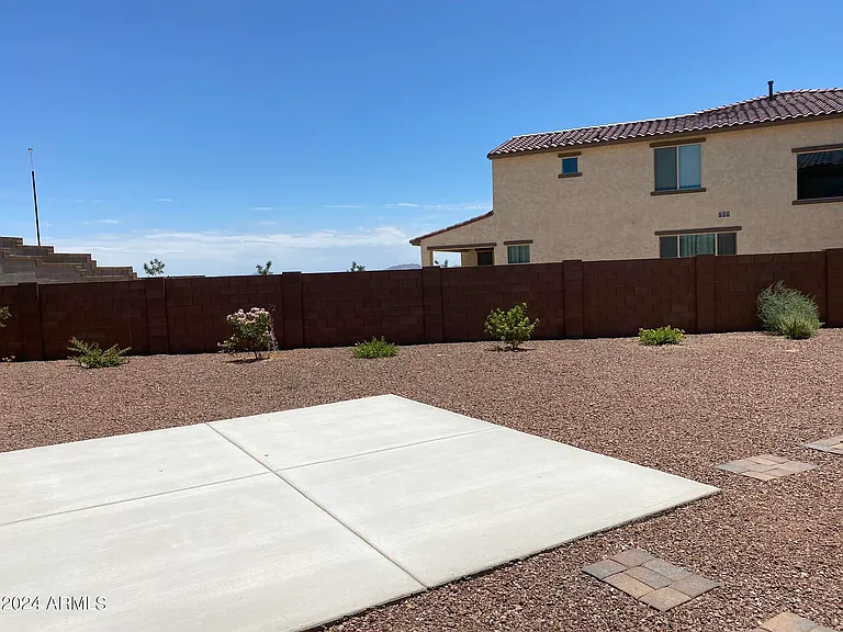 17954 W Raymond St — Photo 10