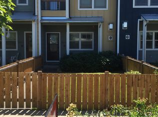 1011 SE Park Plaza Dr, Grants Pass, OR