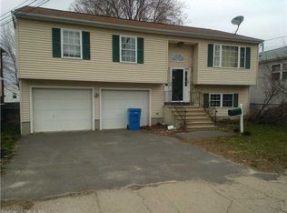 14 Farmington Ave, Waterbury, CT 06710