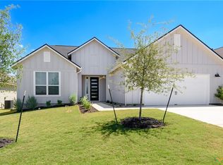 1447 Dancing Oak Ln, San Marcos, TX 78666