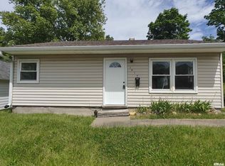 1417 College Ave, Davenport, IA 52803