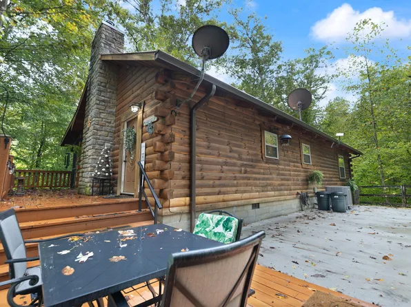 1105 Lower Hatcher Creek Rd, Stanton, KY 40380