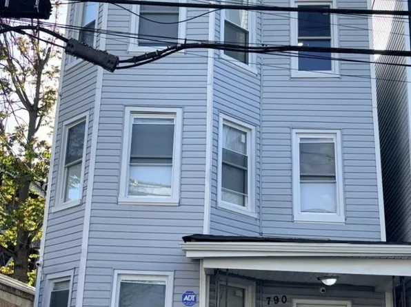 790 E 18Th St, Paterson City, NJ 07501