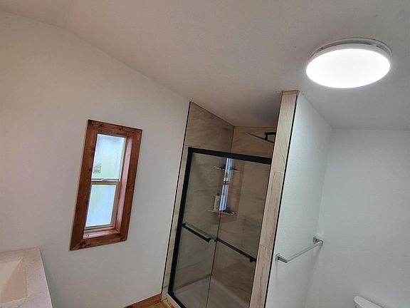 4th image of 89 Waterfall Loop