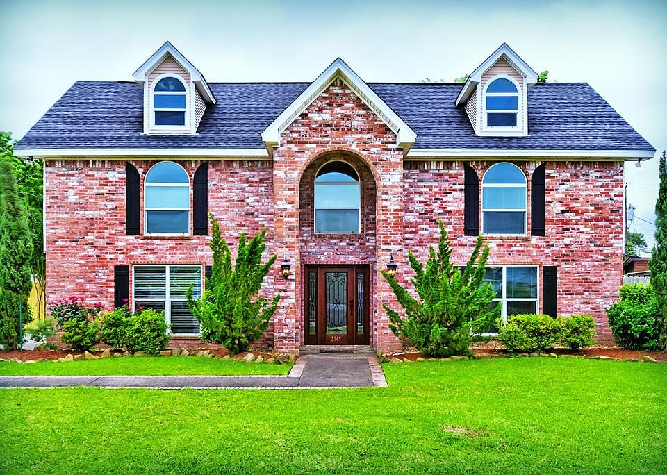 1st image of 2345 Patricia Ln