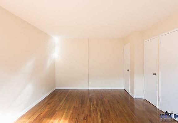 3rd image of 241 S Harrison St #1B