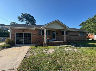 5624 Saint Nicholas Rd, Wilmington, NC 28405