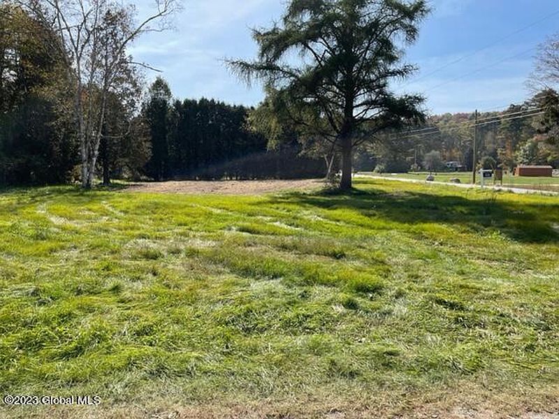 2nd image of 840 Schroon River Road