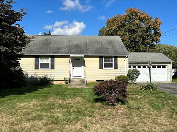 7 Laurel Glen Road, Waterford, CT 06375