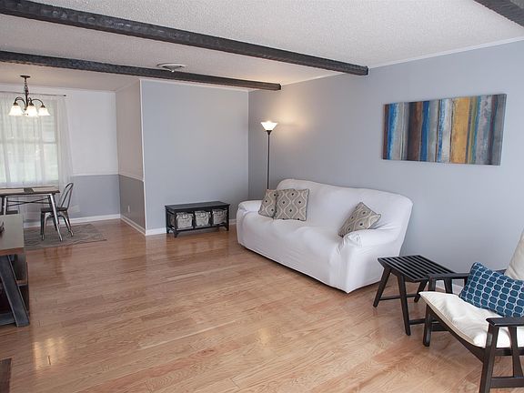 3rd image of 5004 N Hilson Dr