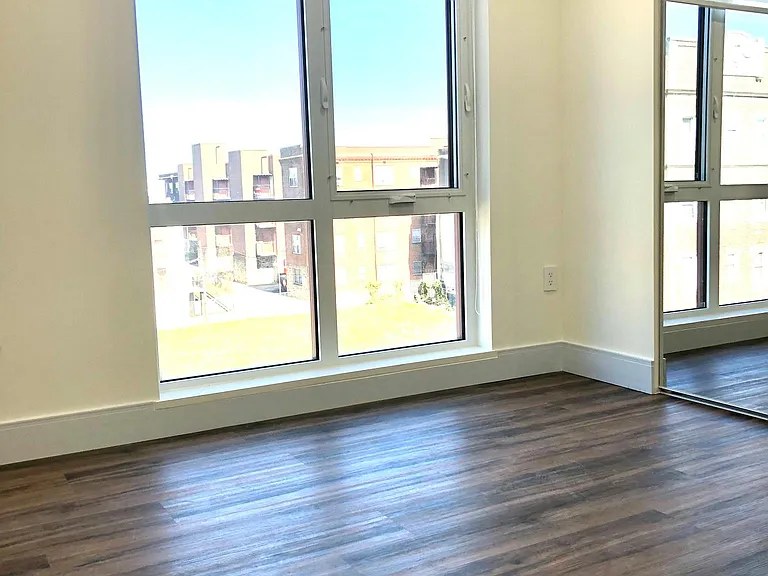 4904 Spruce St #506 — Photo 8