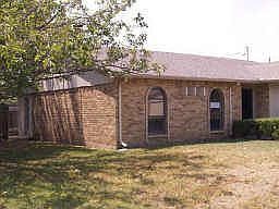 2nd image of 710 Levelland Dr