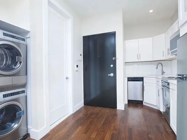 252 West 132nd Street image 4 of 9