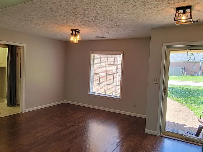 39 Baker Dr — Photo 12