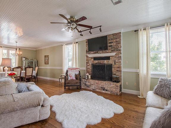 5th image of 480 Cove Dr