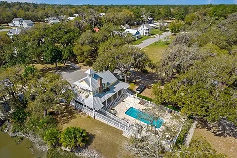 265 Goodman Dr — Photo 4