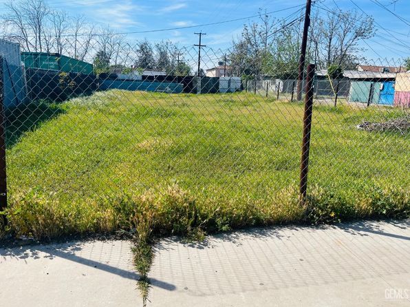 1312 Robinson St, Bakersfield, CA 93305