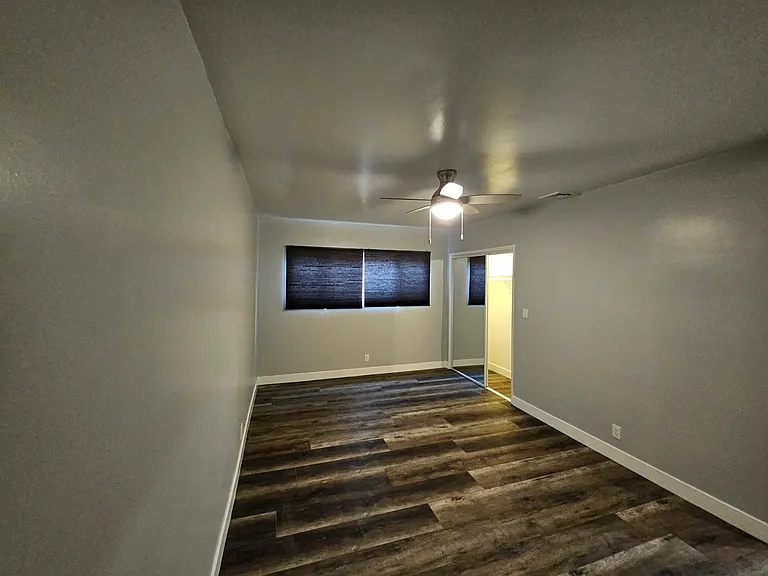 1417 N Evergreen St — Photo 17
