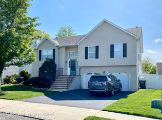 3 William Dr, Howell, NJ 07731