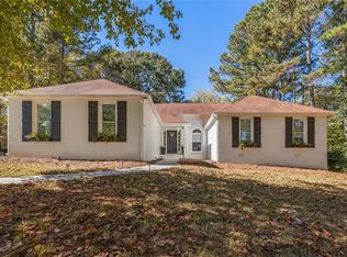 1040 Atherton Ln, Woodstock, GA 30189