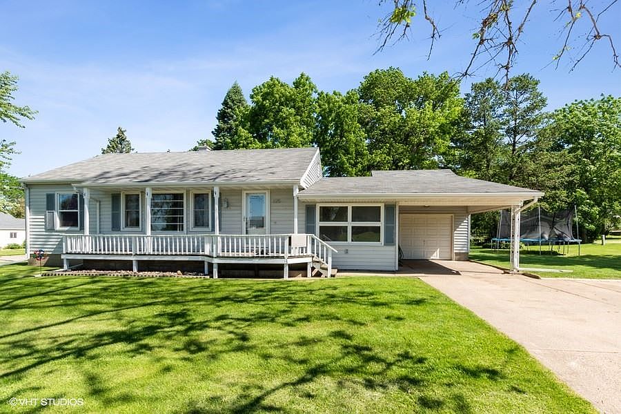 325 School St, Hudson, IA 50643 Zillow