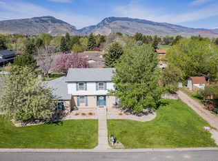 2207 12th St, Cody, WY 82414