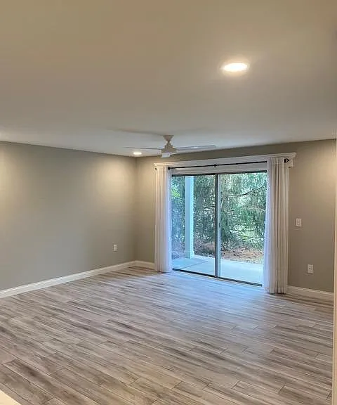 490 Lakeview Dr — Photo 15