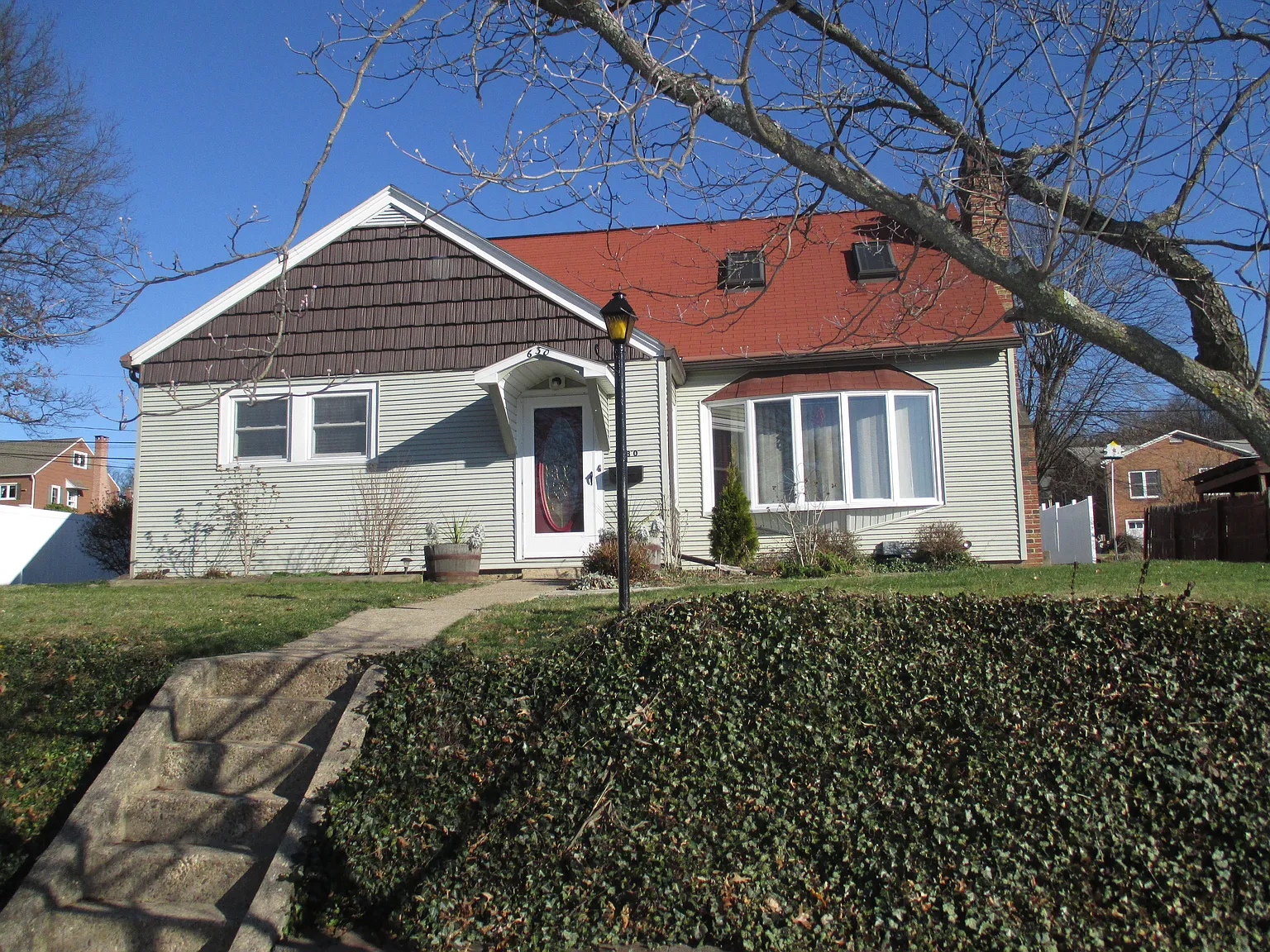 630 Hanover St photo 1