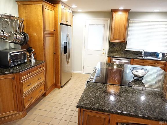 5th image of 5487 Woodbridge Ln
