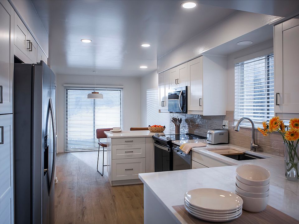Kitchen 3 view