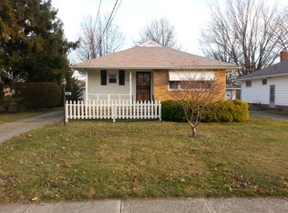 30832 Willowick Dr, Willowick, OH 44095