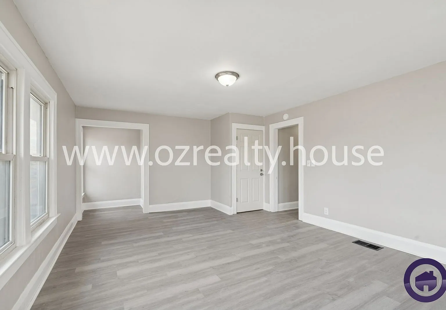 3 bed, 1.0 bath, 1178 sqft, $820 — Photo 3