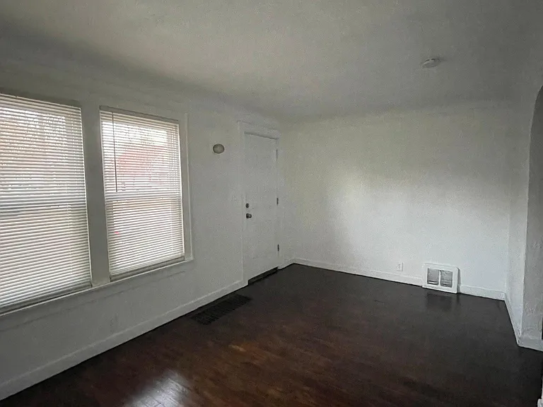 310 Prospect St — Photo 3