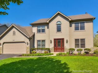 2560 Doncaster Dr, Aurora, IL 60504