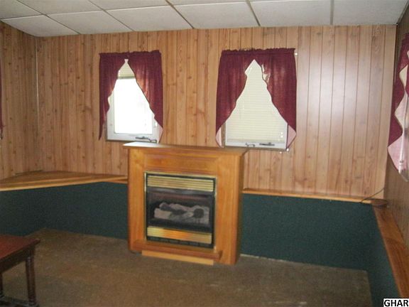 3rd image of 227 E Broad St
