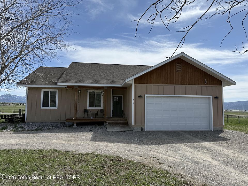 1st image of 225 Bonneville Rd