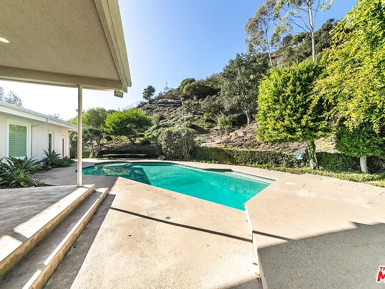 8900 Alto Cedro Dr — Photo 44