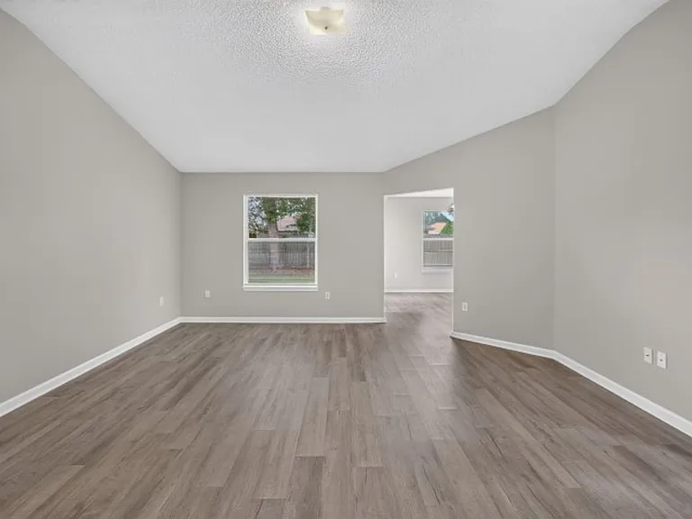 8519 Blazing Star Ct — Photo 5