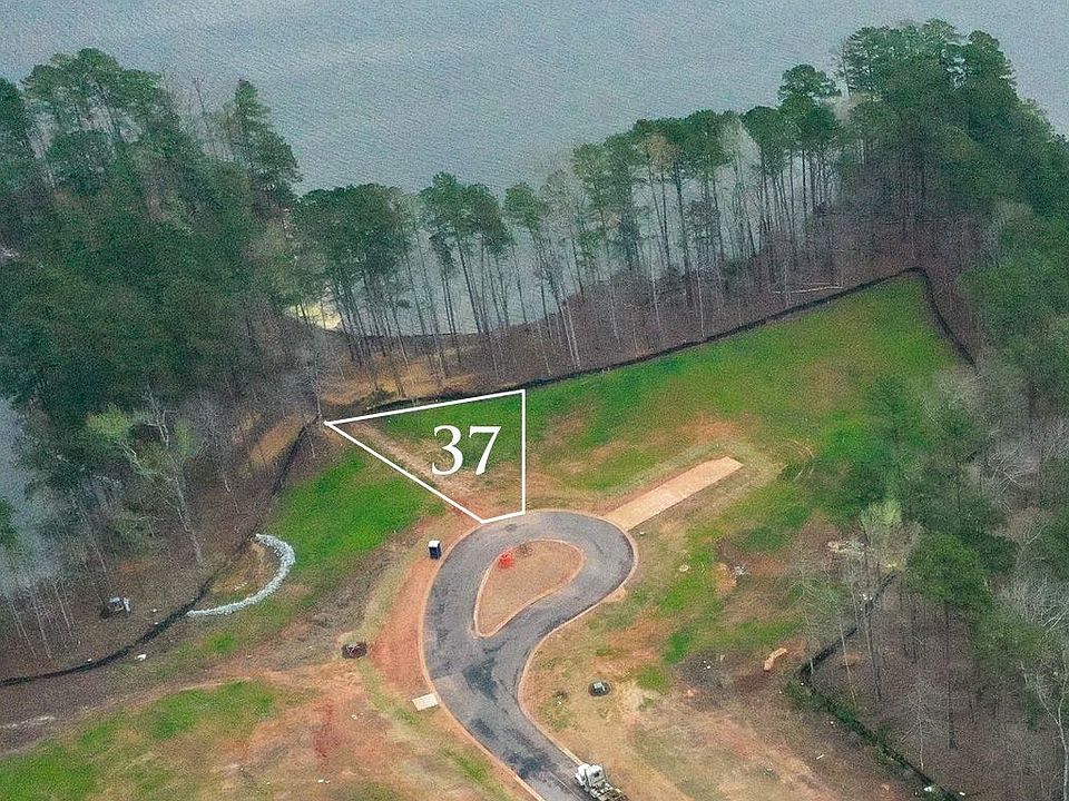 1st image of 1160 Longview Cmns #37