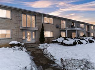 4113 Telegraph Rd #113-A-214, Bloomfield Hills, MI 48302