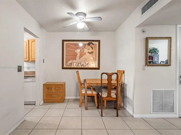 200 Croton Ave APT 104, Lantana, FL 33462