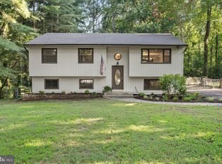 1381 Calvert Beach Rd, Saint Leonard, MD 20685