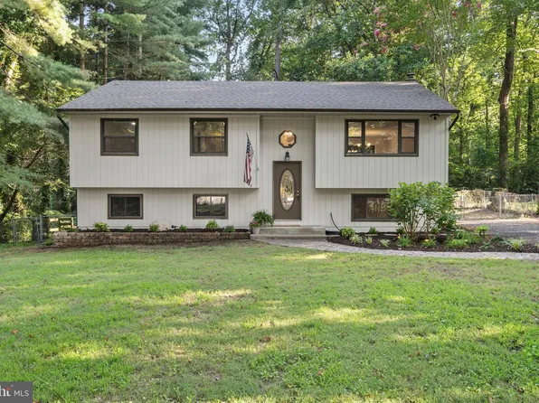 1381 Calvert Beach Rd, Saint Leonard, MD 20685