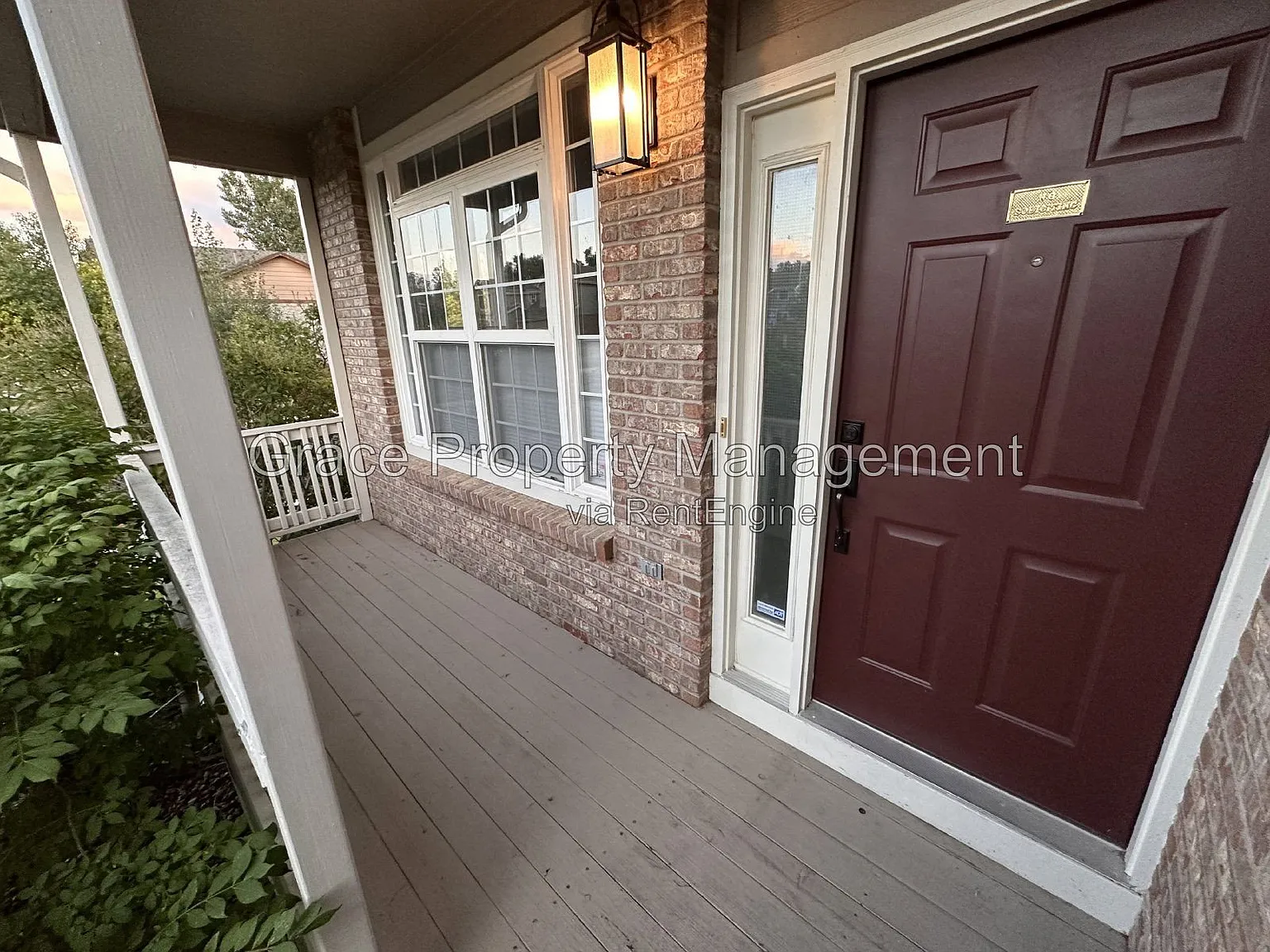 3 bed, 2.5 bath, 2100 sqft, $2,995 — Photo 2