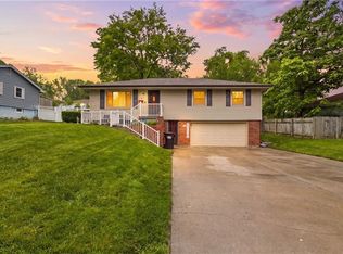 16704 E Ellison Way, Independence, MO 64055