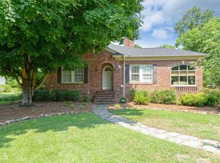 220 Athens St, Hartwell, GA 30643