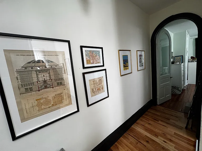 426 Tasker St — Photo 10